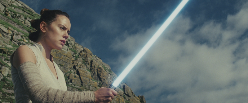 Illustration for article titled All the Secrets About the Battles to Come Hidden in the New Star Wars: The Last Jedi Trailer